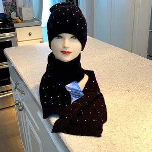 Women’s/girls hat and scarf set-is-100% acrylic